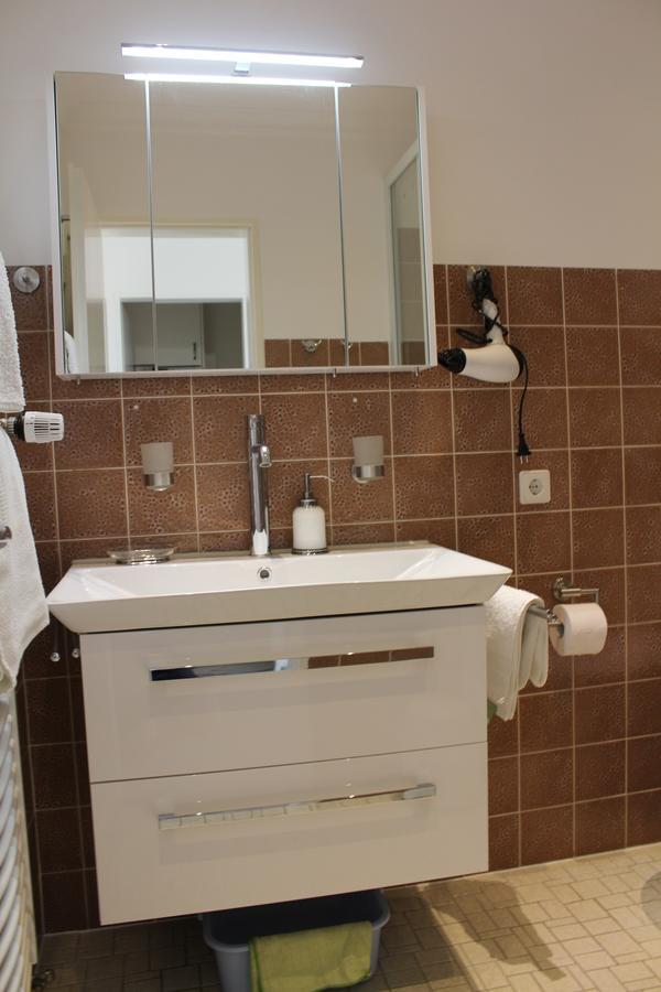 Mariaprimavera Apartment Am Kurpark Mit Schwarzwaldblick * * * * Bad Krozingen Luaran gambar